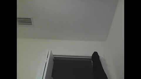 mommabearanpoppabear850 online show from October 22, 10:11 pm