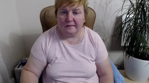 Mommy99X online show from December 7, 3:25 pm