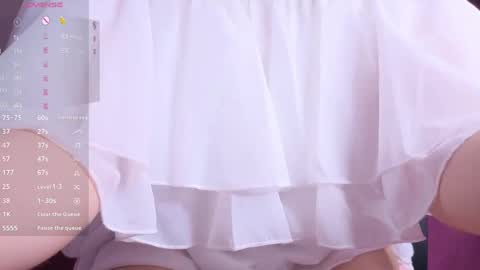 momo online show from April 18, 3:25 pm