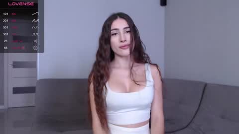 Snapshot of mona_saxxx chatting on December 24, 8:33 am Hey Guys im Mona. PVT is Open Please Make me CUM online show from December 24, 8:33 am