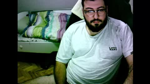 Mert online show from December 10, 12:06 am