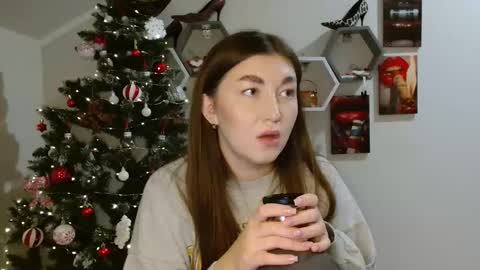 sweet girl and shine body online show from November 25, 12:26 pm