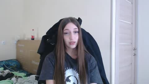 Stella Wormy online show from February 17, 12:15 pm