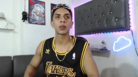 simon dice online show from March 5, 12:33 pm