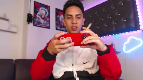 simon dice online show from March 7, 12:23 pm