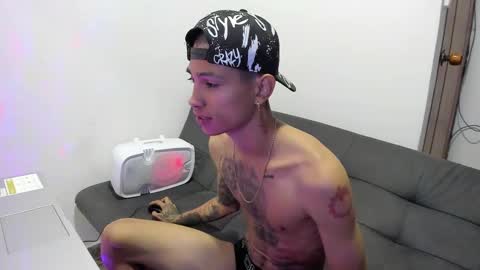 monkeyd_66 online show from December 19, 10:56 am