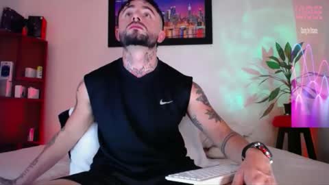 monnojones online show from April 16, 2:44 am