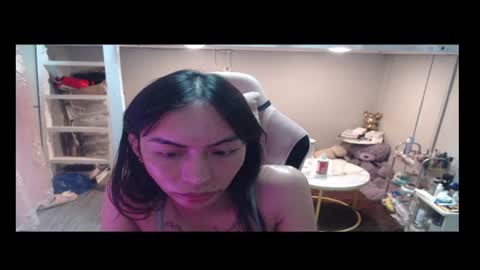 ELYSE A SIMPLE GIRL online show from February 10, 2:42 pm