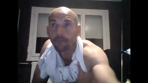 montmasse online show from April 6, 8:32 pm