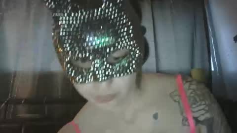 monty5686 online show from May 13, 12:15 pm