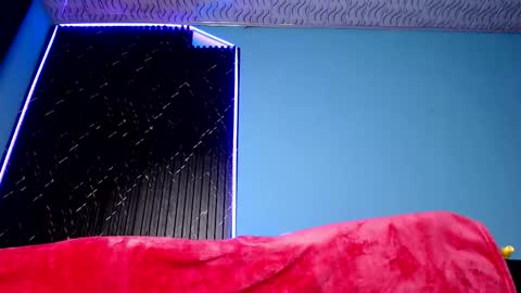 moolly_evanz online show from March 5, 4:27 pm