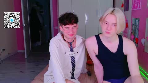 moon_gloww online show from March 21, 3:06 pm