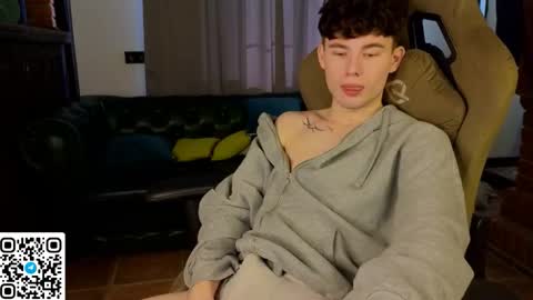 moon_gloww online show from March 9, 5:34 am