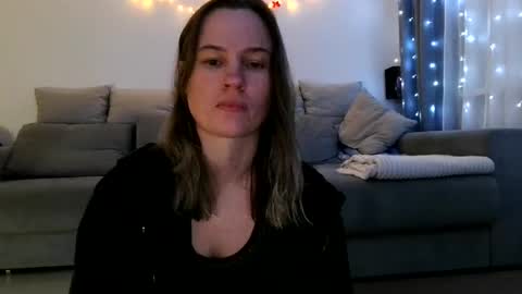 moon_lilithx online show from December 18, 3:33 pm