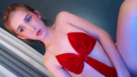 Dalia Moon online show from March 8, 9:40 pm