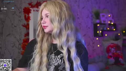 Emilia online show from September 17, 7:34 am