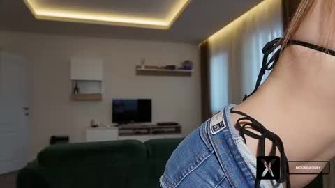 Anna online show from December 16, 6:09 am