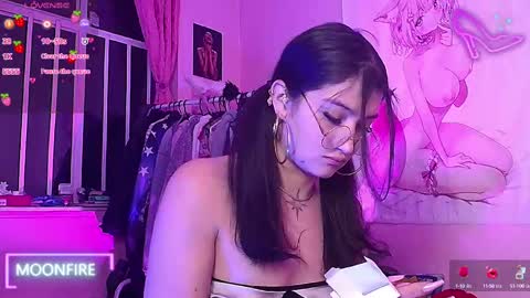 Snapshot of moonfiredance chatting on September 14, 5:21 am Nicky  online show from September 14, 5:21 am