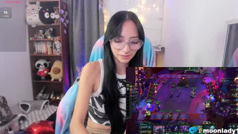 MOON  online show from March 31, 4:35 am