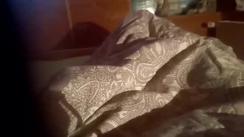 moos1 online show from April 1, 8:28 pm