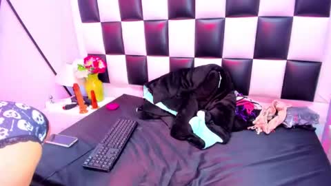 morganasmit_ online show from February 27, 7:39 pm