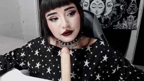 Morgan Moon online show from November 27, 10:28 pm