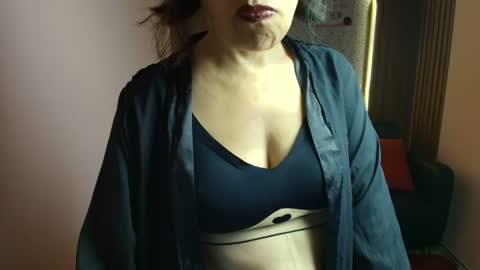 Moriah online show from July 13, 1:47 pm