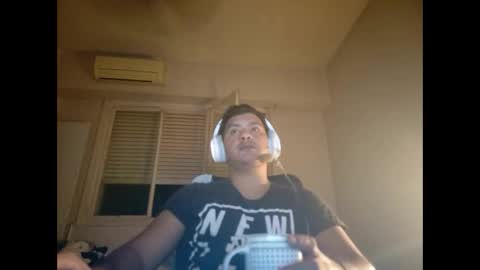 Snapshot of morocho777 chatting on February 10, 4:08 am Bruno online show from February 10, 4:08 am