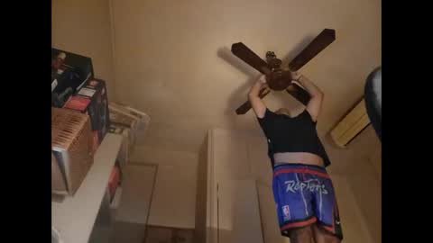 Snapshot of morocho777 chatting on March 6, 4:19 am Bruno online show from March 6, 4:19 am