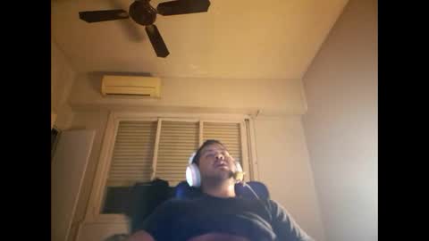 Snapshot of morocho777 chatting on March 12, 5:35 am Bruno online show from March 12, 5:35 am