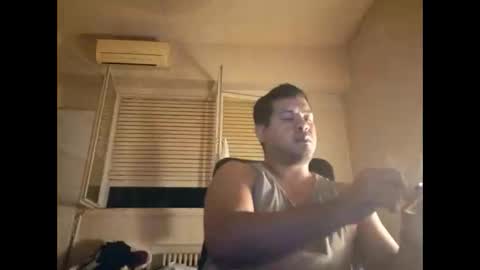 Snapshot of morocho777 chatting on December 13, 5:16 am Bruno online show from December 13, 5:16 am