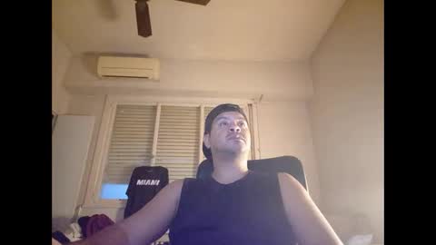 Snapshot of morocho777 chatting on January 4, 8:28 am Bruno online show from January 4, 8:28 am