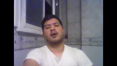 Snapshot of morocho777 chatting on October 20, 11:32 pm Bruno online show from October 20, 11:32 pm