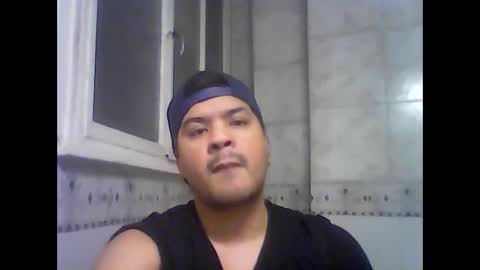 Snapshot of morocho777 chatting on October 18, 11:31 pm Bruno online show from October 18, 11:31 pm