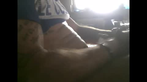 Snapshot of mowgli1977 chatting on January 8, 12:05 pm mowgli1977 online show from January 8, 12:05 pm