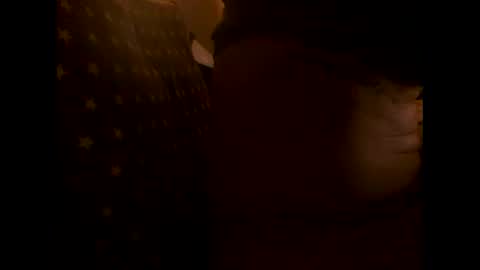 Snapshot of mowgli1977 chatting on December 24, 3:26 pm mowgli1977 online show from December 24, 3:26 pm