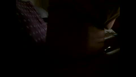 Snapshot of mowgli1977 chatting on December 18, 9:58 am mowgli1977 online show from December 18, 9:58 am