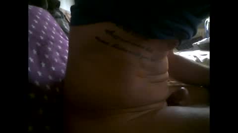 Snapshot of mowgli1977 chatting on October 2, 12:15 pm mowgli1977 online show from October 2, 12:15 pm