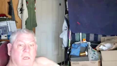 mr_canoe_licker_69 online show from March 1, 6:54 pm