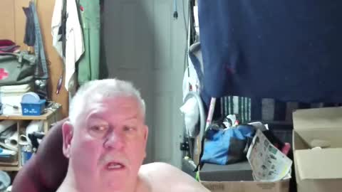 mr_canoe_licker_69 online show from February 25, 1:53 pm