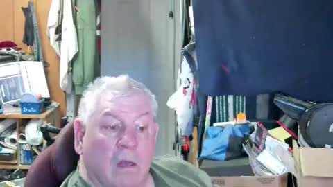 mr_canoe_licker_69 online show from March 8, 7:20 pm