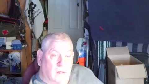 mr_canoe_licker_69 online show from February 9, 7:30 pm