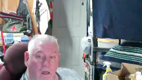 mr_canoe_licker_69 online show from January 16, 7:31 pm