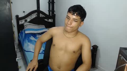 mr_cock_28 online show from February 12, 8:49 am