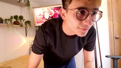 Mr Evans online show from January 13, 6:26 pm