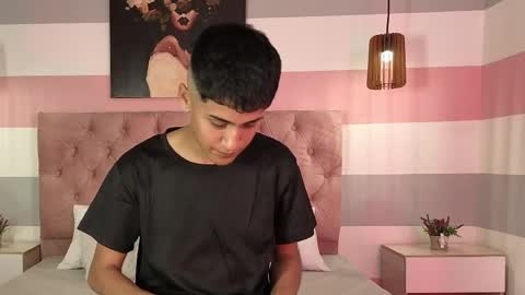 mr_fox69 online show from April 21, 8:05 pm