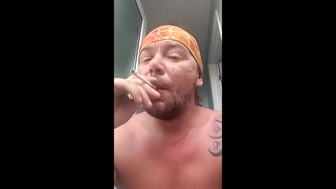 mr_i_ online show from May 25, 7:47 am