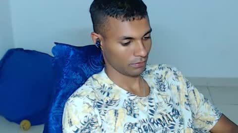 Max online show from April 8, 11:08 pm