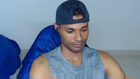 Max online show from April 6, 10:22 pm