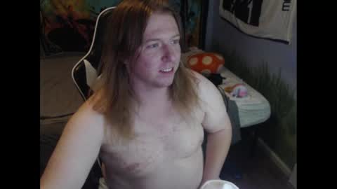 Snapshot of mr_strawberry chatting on September 26, 2:52 am mr_strawberry online show from September 26, 2:52 am